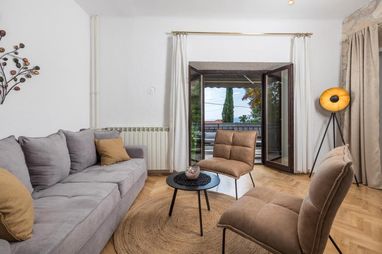 Apartment Carmen Matulji Exterior photo